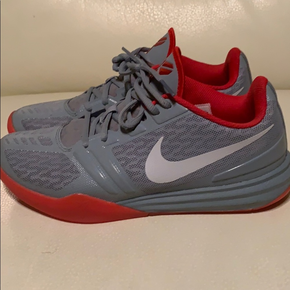 Men’s Nike Nemesis